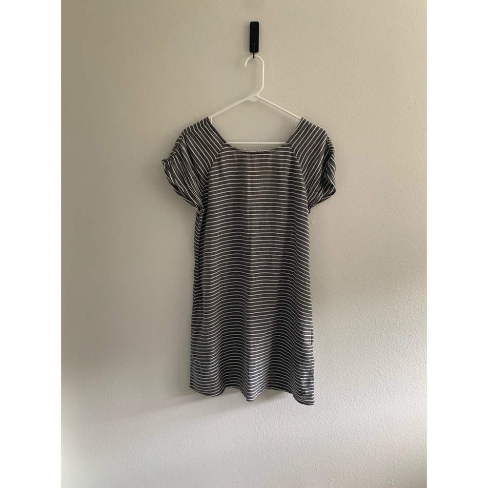 Roxy • Casual Charcoal Stripe Shift‎ Dress